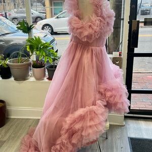 Pink Ruffle Tulle Statement Dress – Size 10 🌸
